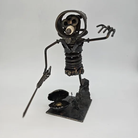 Vintage 1971 K Moore Scrap Metal Diver Sculpture Spear Pearl Signed Art - Picture 5 of 16